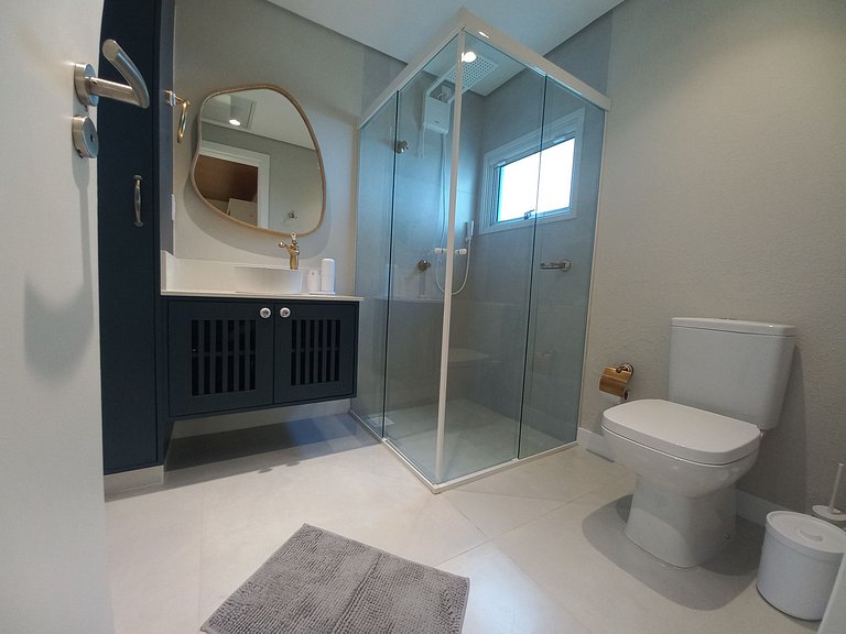 Apto en Cond. Frente al Mar FTS0010