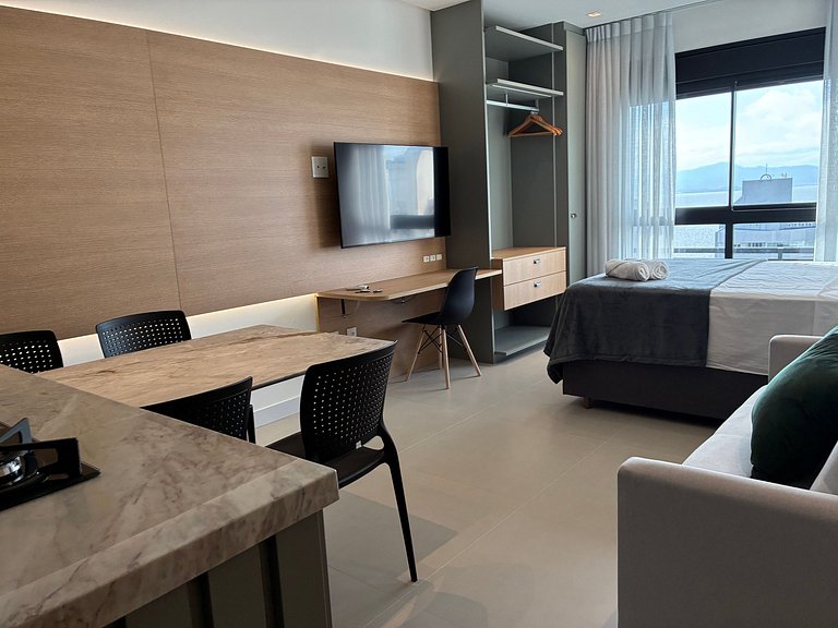 Estudio Completo con Vista al Mar EVD0603