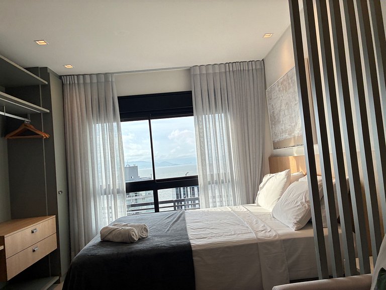 Estudio Completo con Vista al Mar EVD0603