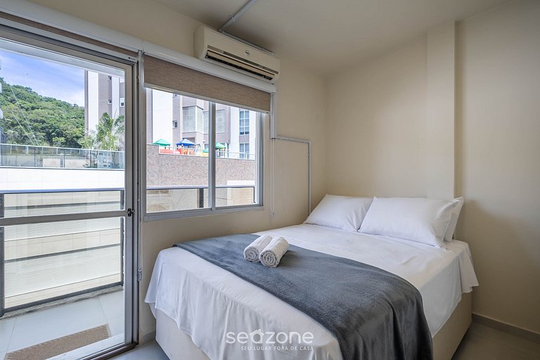 Apto a 160 m da Roda Gigante em BC - EPJ0601