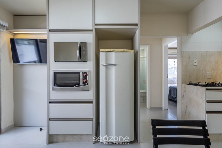 Apto a 160 m da Roda Gigante em BC - EPJ0601