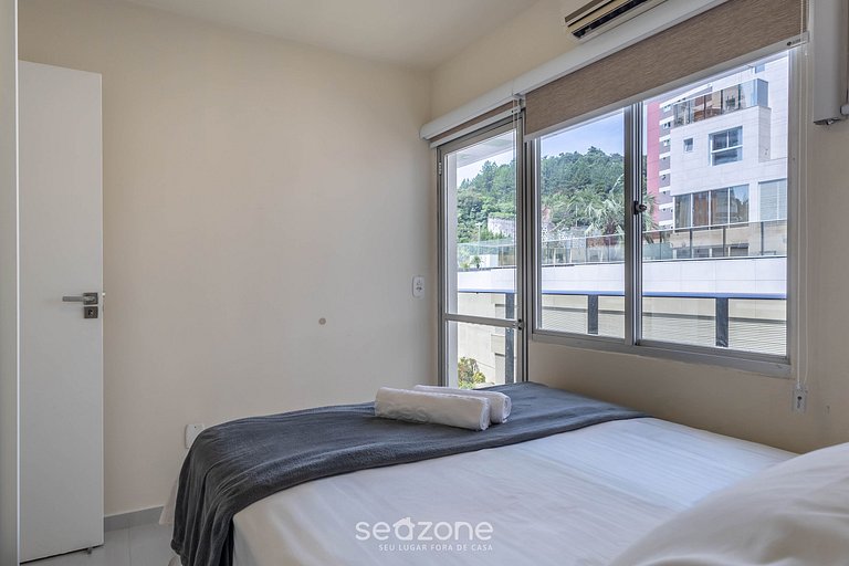 Apto a 160 m de la Rueda Gigante en BC - EPJ0601