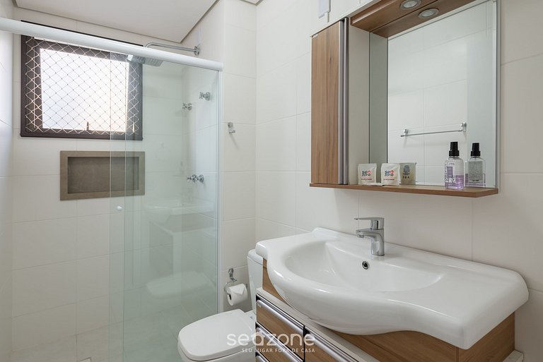 Apto Vista Parcial Mar 130 m da Praia AVR1504