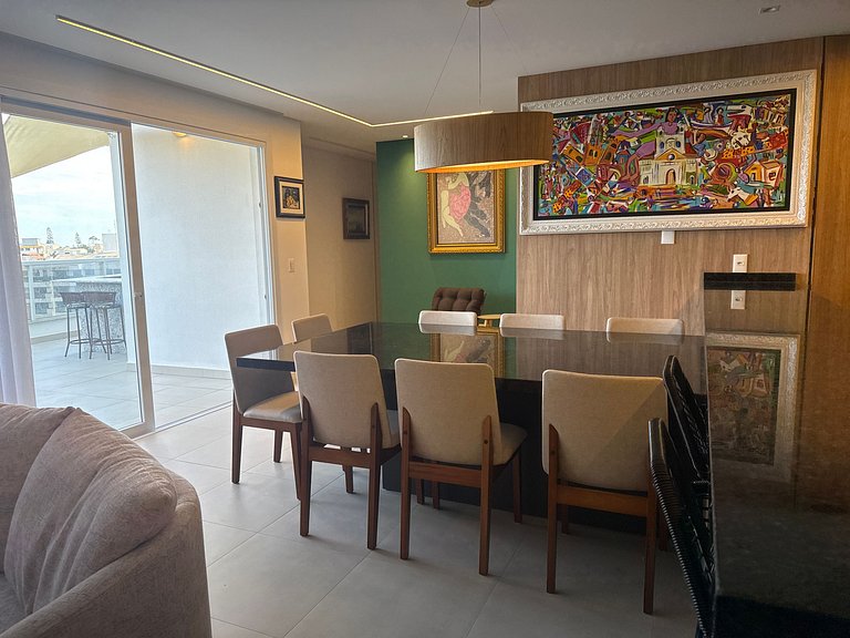 Apto de 3 Suites con Vista Parcial al Mar MHC0306