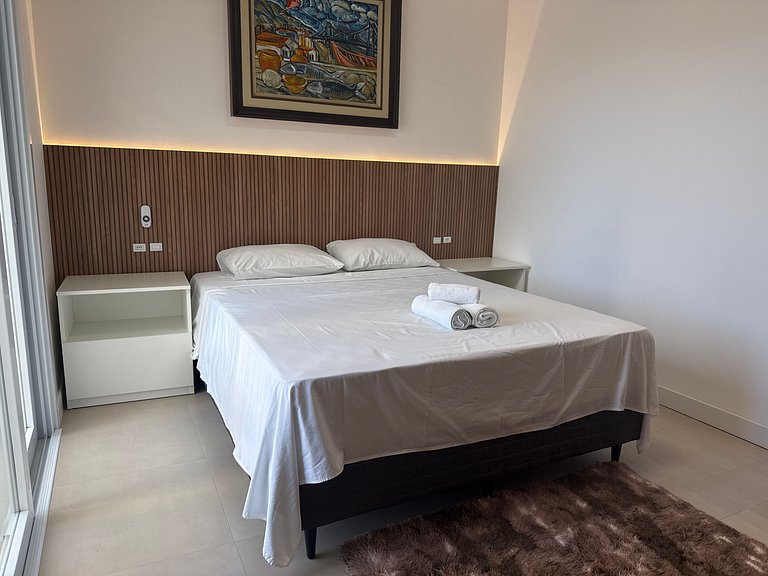 Apto de 3 Suites con Vista Parcial al Mar MHC0306