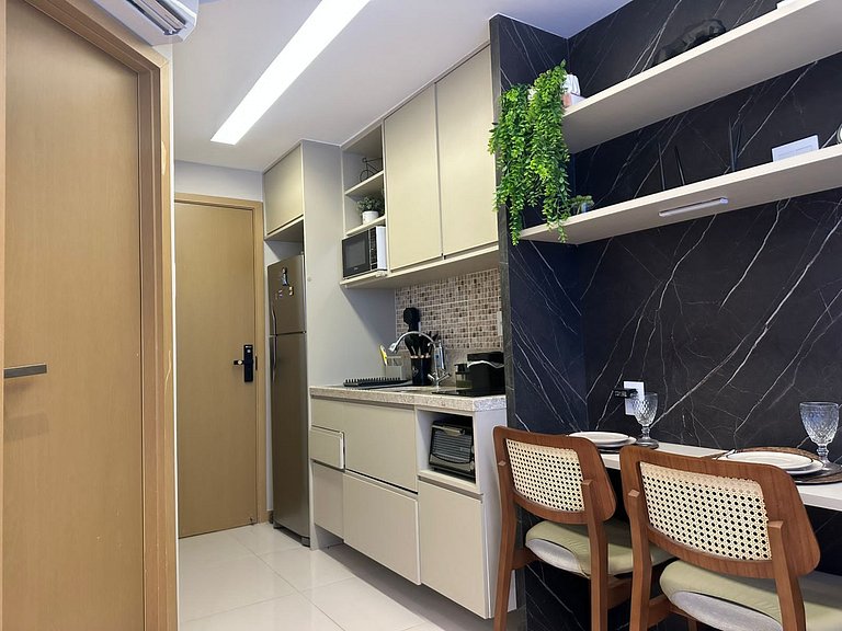 Studio em prédio c/ piscina em Salvador HFO0203