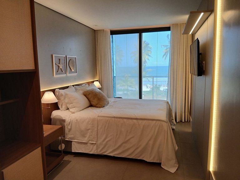 Apto em Cond. c/piscina a passos do Mar - PET0209