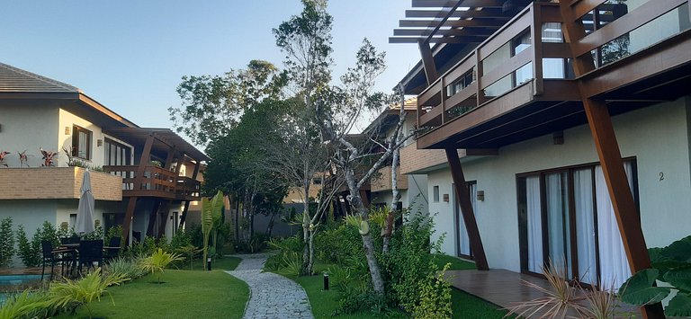 Casa em condo. com piscina e churrasqueira PCR0002