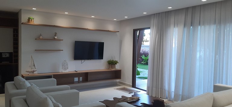 Casa en condo. c/ piscina y zona de BBQ PCR0002