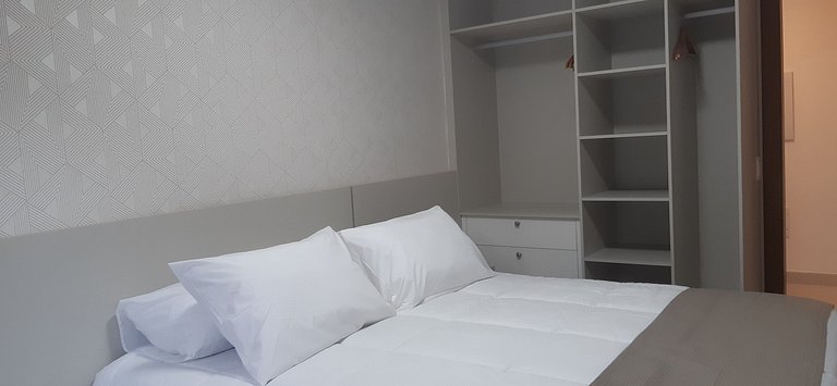 Casa em condo. com piscina e churrasqueira PCR0002