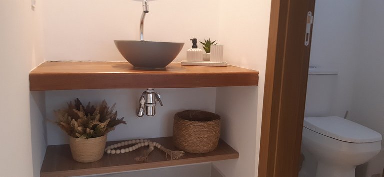 Casa en condo. c/ piscina y zona de BBQ PCR0002