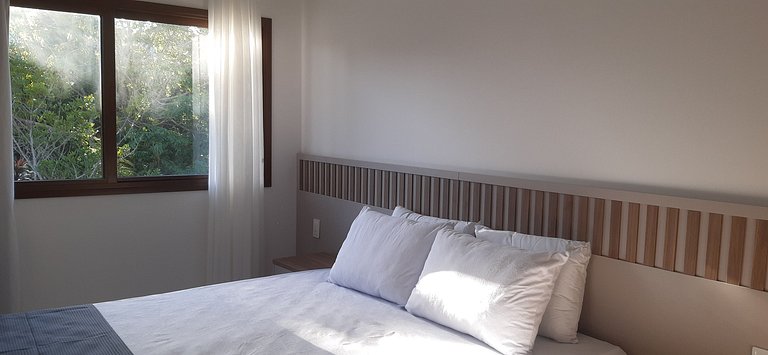 Casa en condo. c/ piscina y zona de BBQ PCR0004