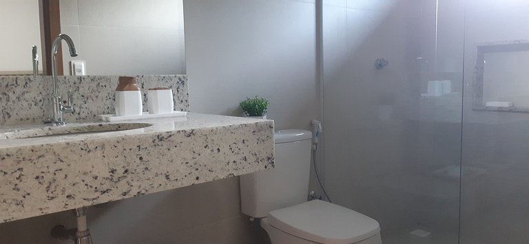 Casa em condo. com piscina e churrasqueira PCR0004