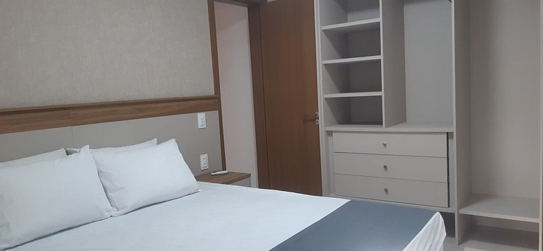 Casa em condo. com piscina e churrasqueira PCR0004