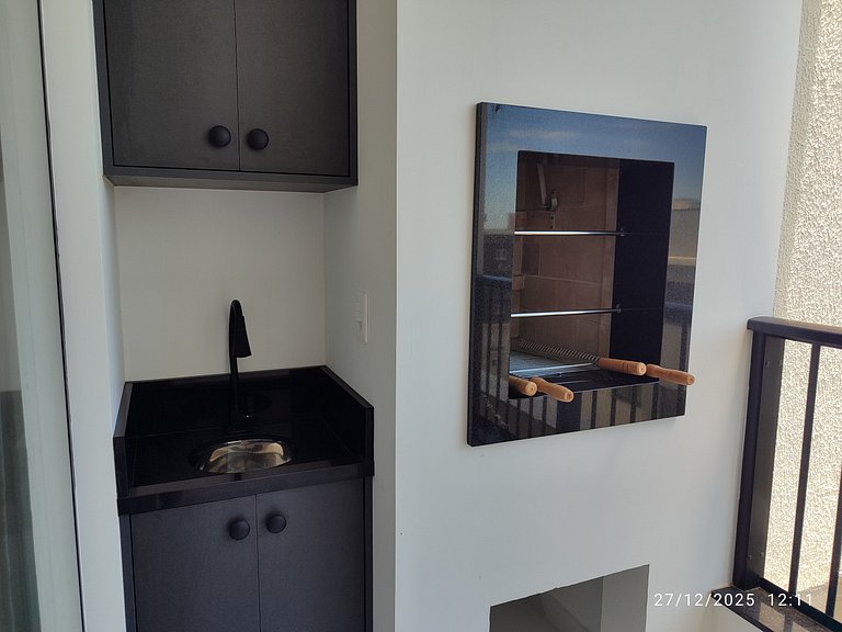 Apto c/ churrasqueira a 500m da praia STW1506