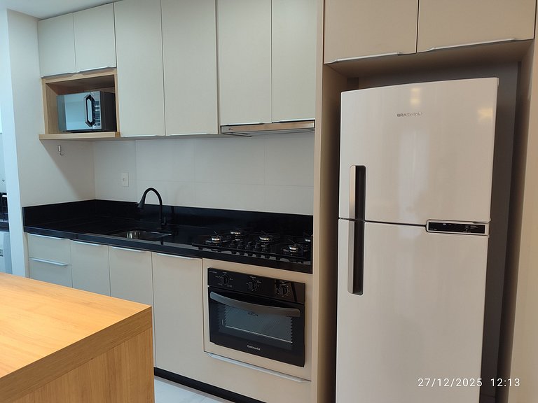 Apto c/ churrasqueira a 500m da praia STW1506