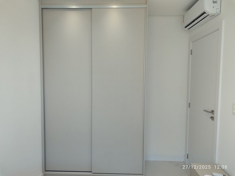 Apto c/ churrasqueira a 500m da praia STW1506