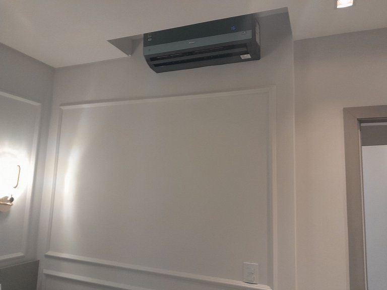 Studio em Meia Praia a 220m do Mar FFS1106