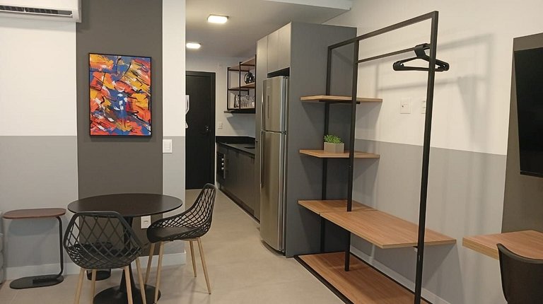 Studio completo a 150m da Praia de Jurerê PTE0507