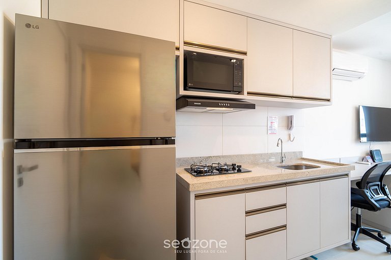 Estudio en edif. c/ piscina, 280m del mar UGR0404A