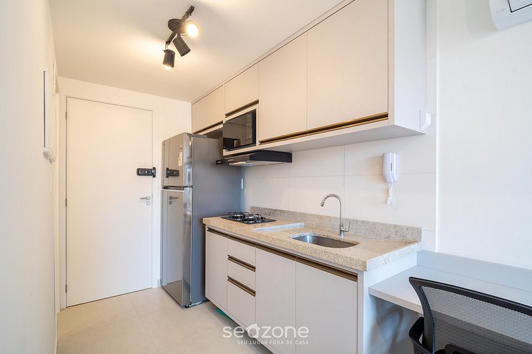 Estudio en edif. c/ piscina, 280m del mar UGR0404A