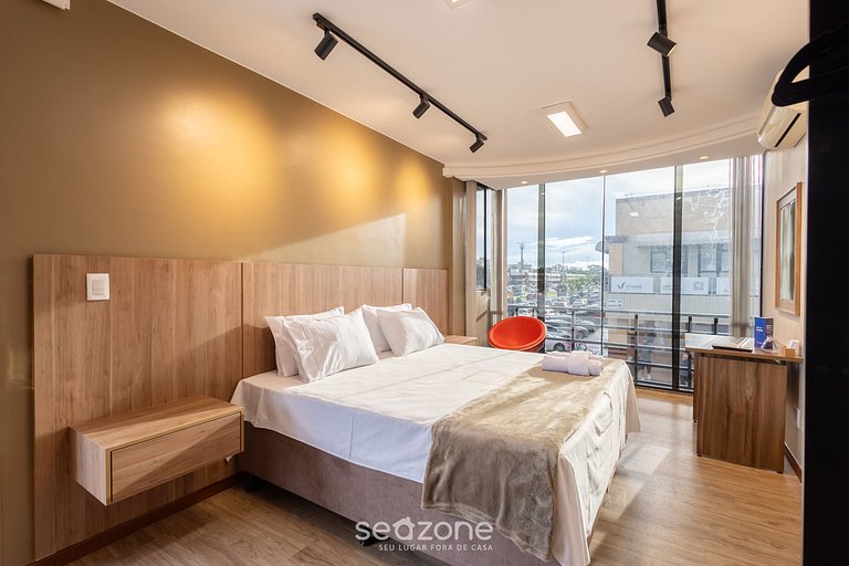 Apto moderno no Sudoeste c/ ar e Wi-Fi | CLS0101