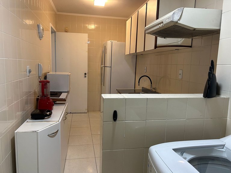 Apto 2 qts a 250m da praia no centro SDC0601