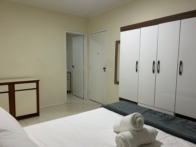 Apt de 2 dorm. 250m del playa en el centro SDC0601