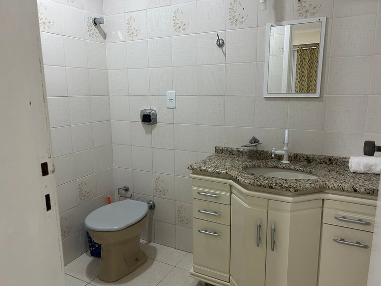 Apt de 2 dorm. 250m del playa en el centro SDC0601