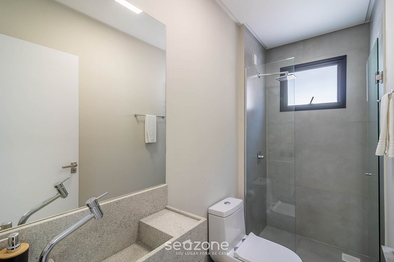 Apto c/ churrasq. privativa a 220m do Mar FFS1209