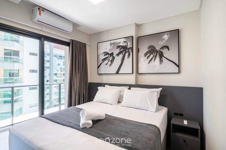 Apto a 220 m del mar en Meia Praia FFS0904