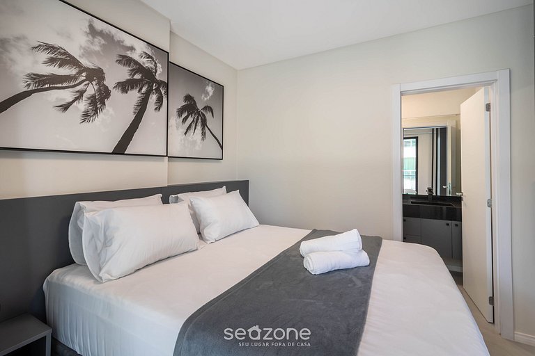 Apto a 220 m del mar en Meia Praia FFS0904