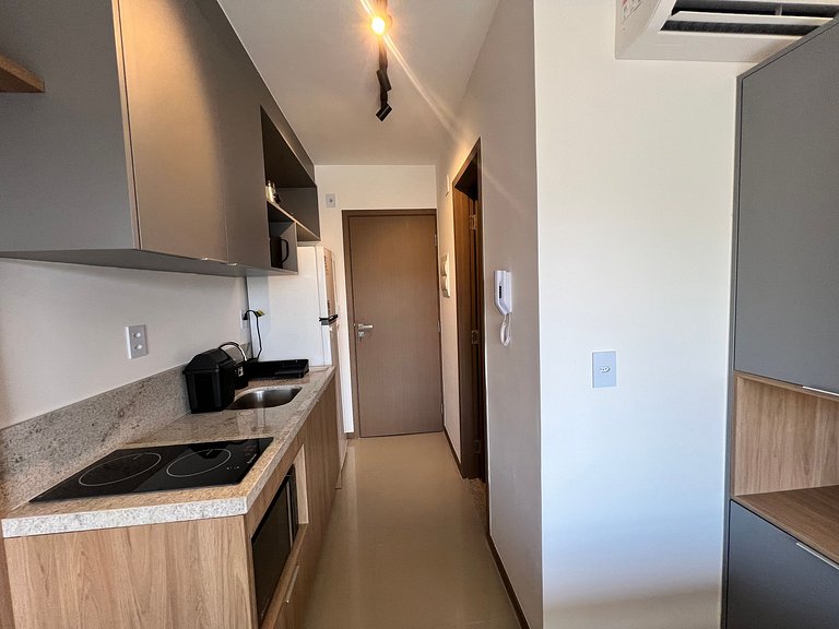 Estúdio em Prédio c/ Piscina JDN0208