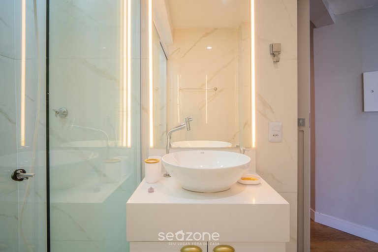 Ap c/ Jacuzzi em Jurerê Internacional MLB0402