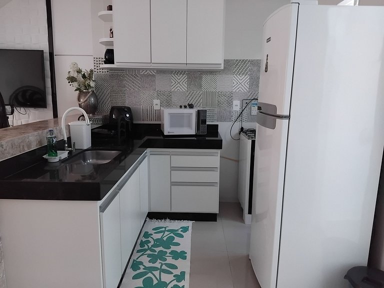 Apto em Cond. c/ Piscina a 400m da Praia EDT0018