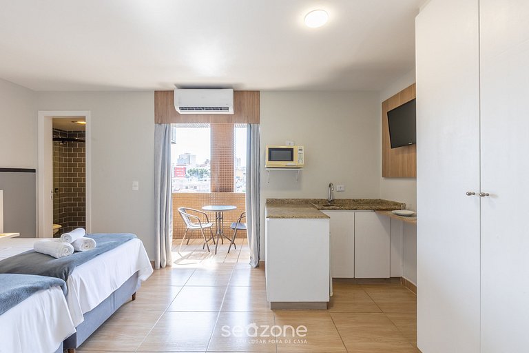 Studio charmoso c/ comodidades premium em UPP0606