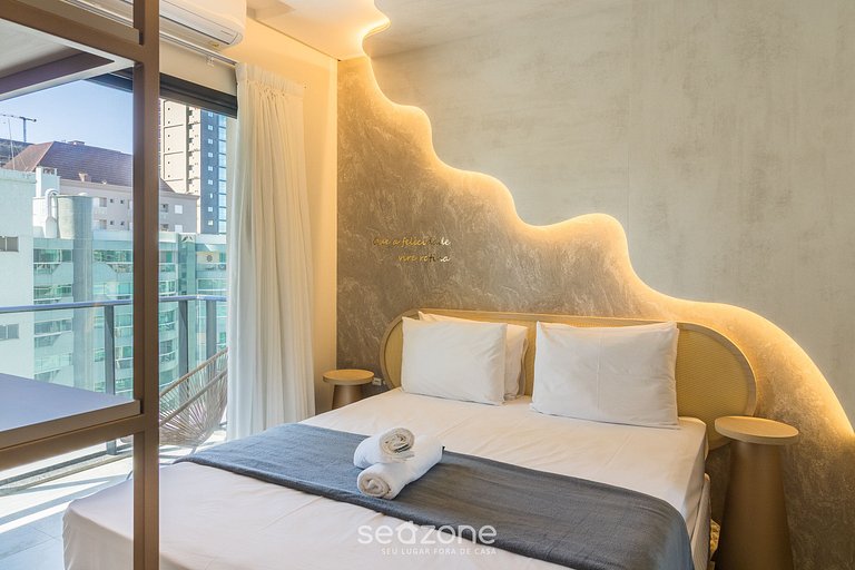 Apto c/ piscina no rooftop a 220m do mar FFS1204