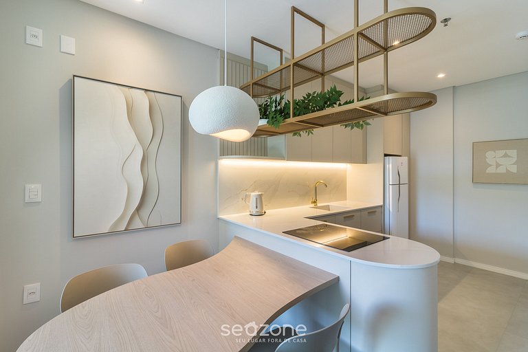 Apto c/ piscina no rooftop a 220m do mar FFS1204