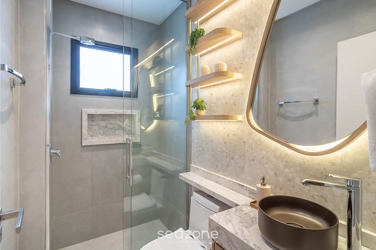 Apto em edf. a 220 m da Praia FFS0405