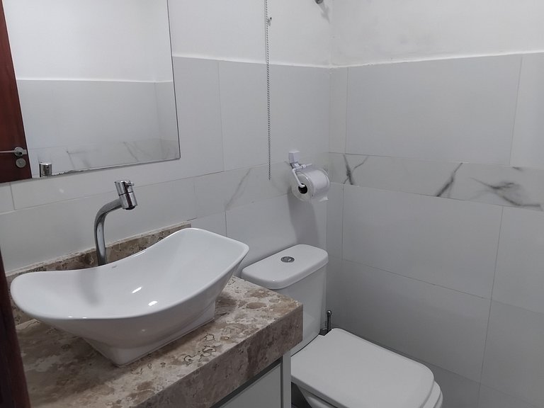 Apto em Cond. c/ Piscina a 400m da Praia EDT0018