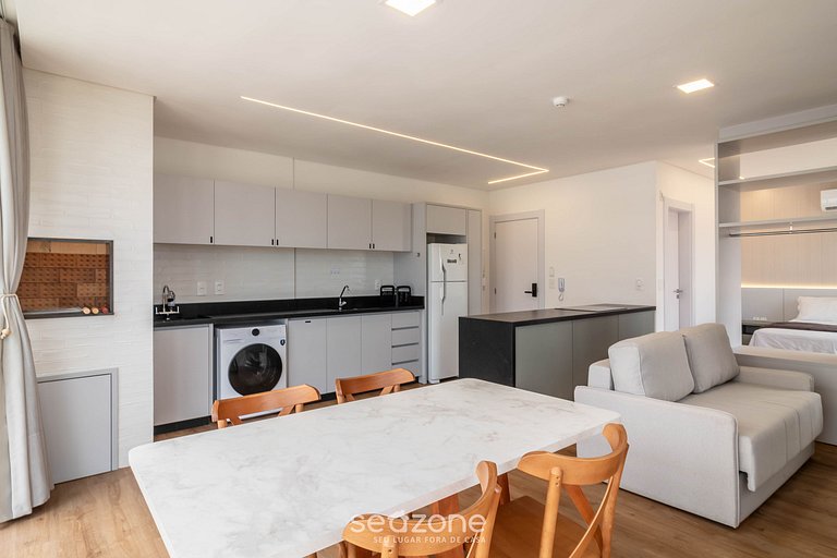 Apto c/ parrilla y vista al mar, Bombinhas SFR0501