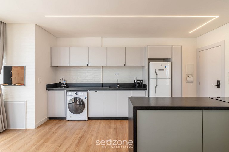 Studio c/ churrasq. e vista mar, Bombinhas SFR0501