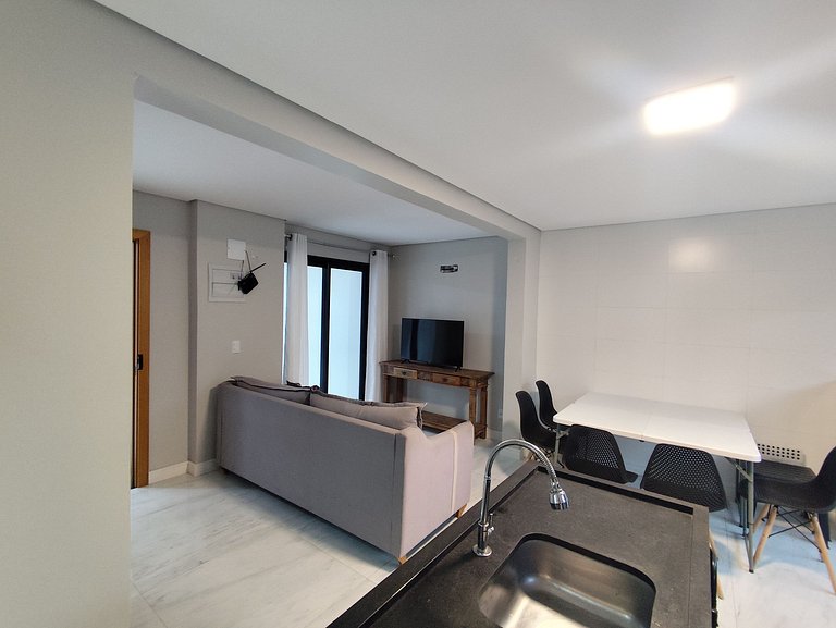 Casa c/ terraço e churrasq. a 850m do mar JSF0748