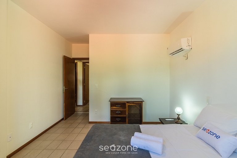 Apto c/ Churrasq. a 400 m da Praia ERR0104