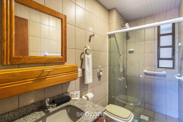 Apto c/ Churrasq. a 400 m da Praia ERR0104