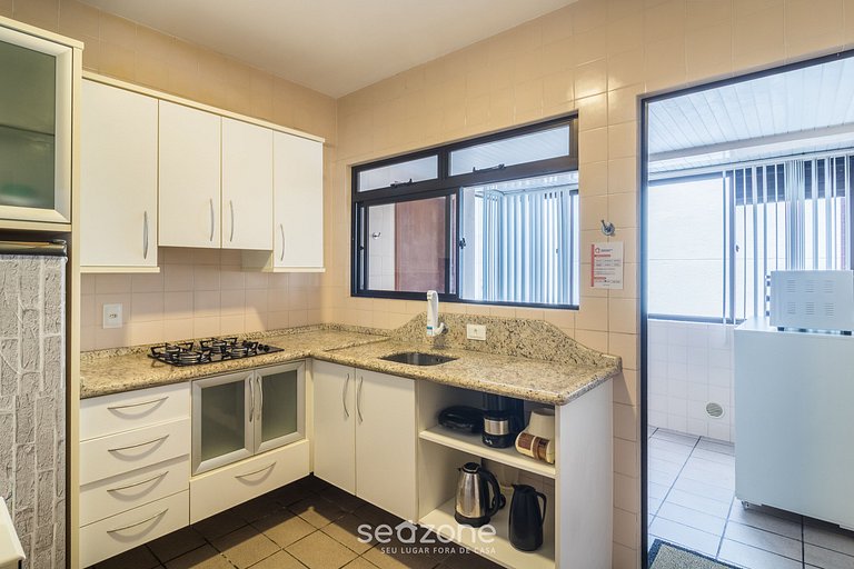 Apto c/ Churrasq. a 400 m da Praia ERR0104