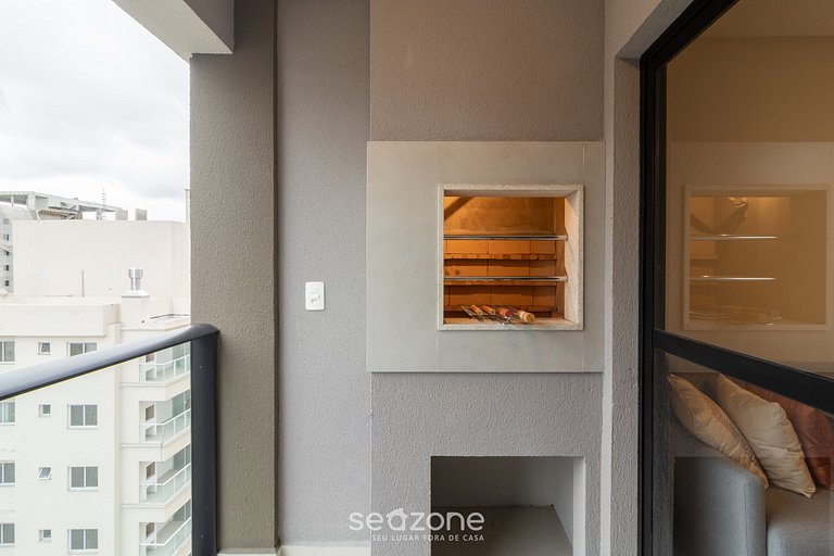 Apto c/ Churrasqueira a 450 m da praia EVU1802