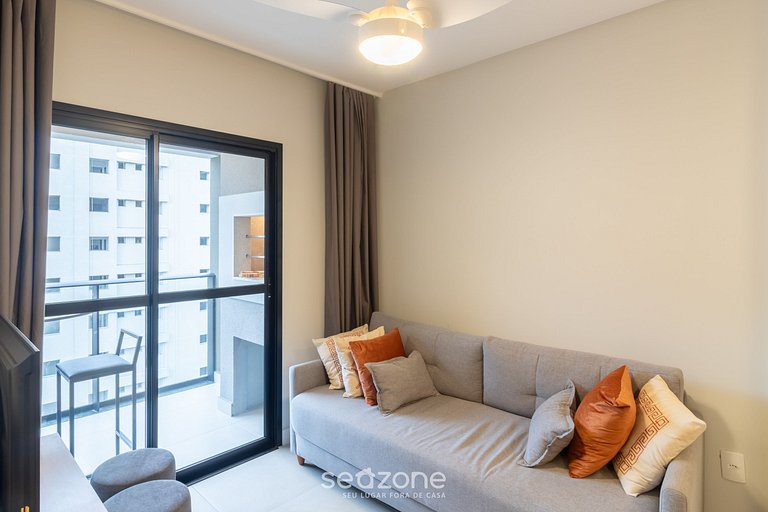 Apto c/ Churrasqueira a 450 m da praia EVU1802