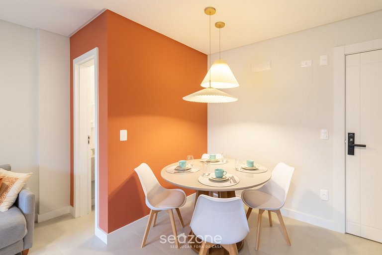 Apto c/ Churrasqueira a 450 m da praia EVU1802