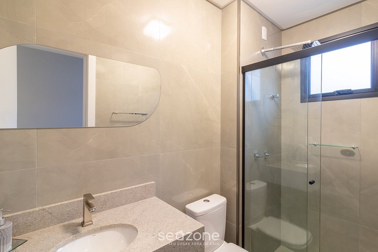 Apto c/ Churrasqueira a 450 m da praia EVU1802